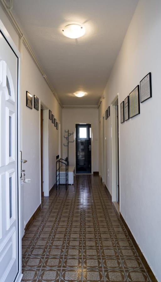 Apartments Bazina Kastela Exterior photo