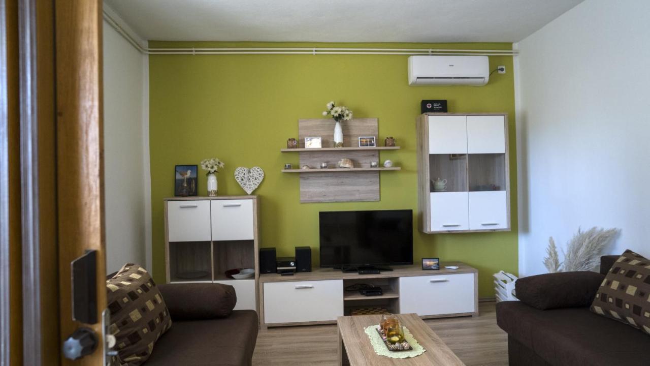 Apartments Bazina Kastela Exterior photo