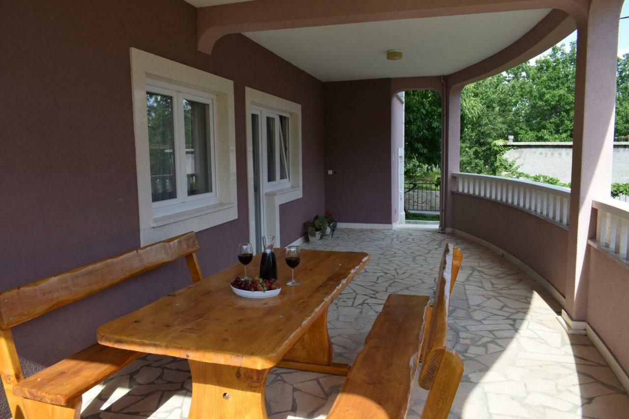 Apartments Bazina Kastela Exterior photo