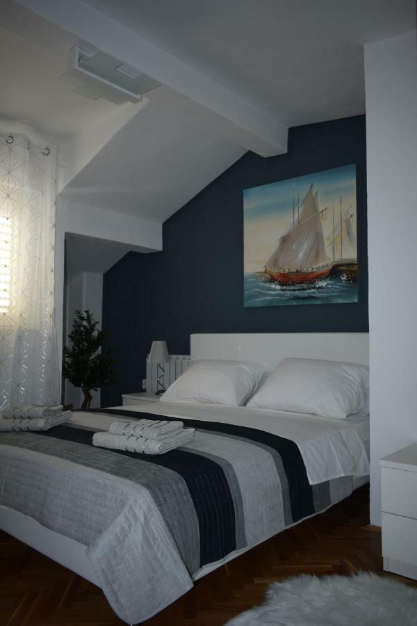 Apartments Bazina Kastela Exterior photo