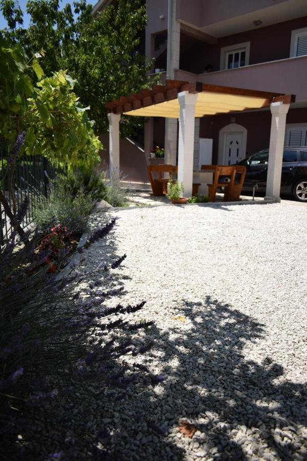 Apartments Bazina Kastela Exterior photo